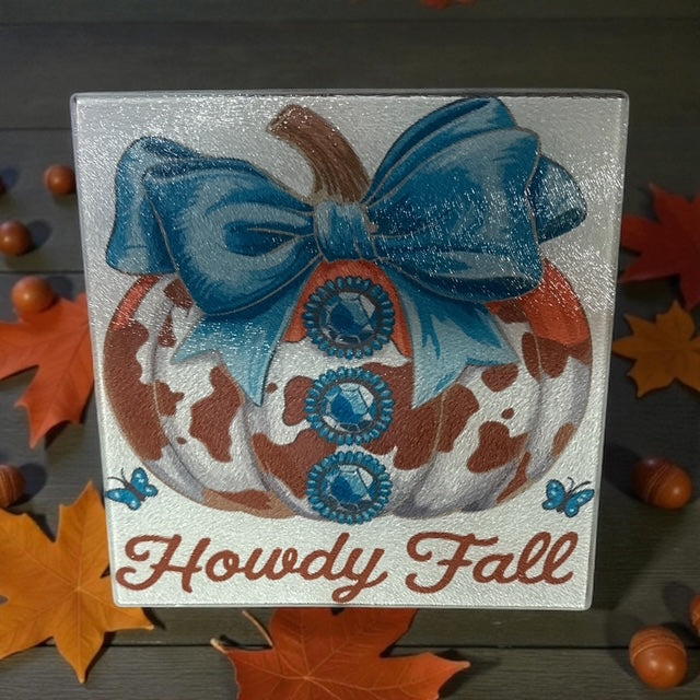 Cutting Board (8" x 8'): Howdy Fall